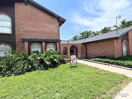 2906 Treasure Hills Blvd Photo 1