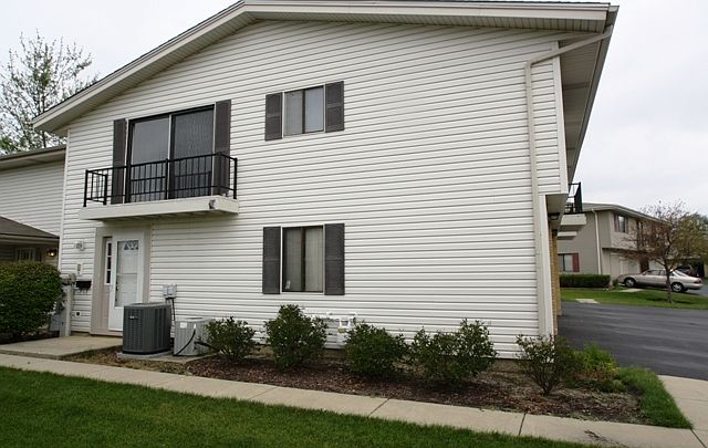 1st image of 208 Nauset Ln #208