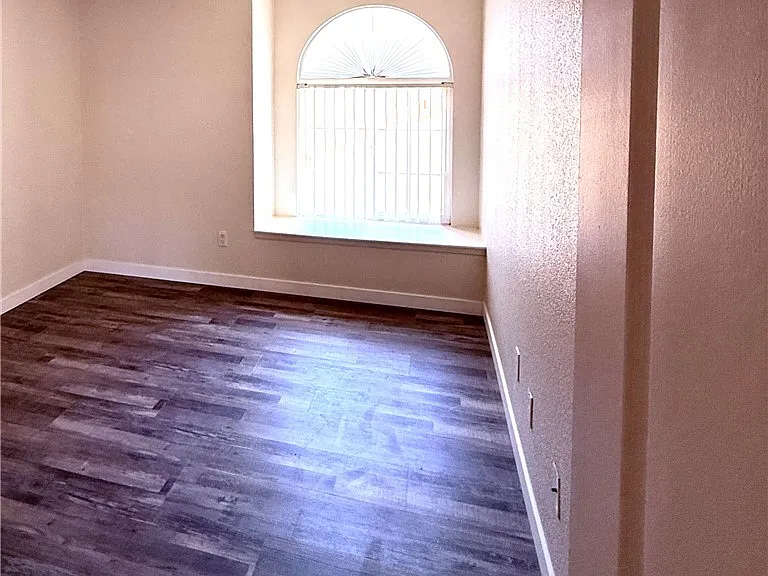 9325 W Desert Inn Rd #260 — Photo 16