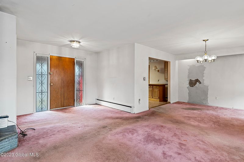 4th image of 21 E Highland Drive