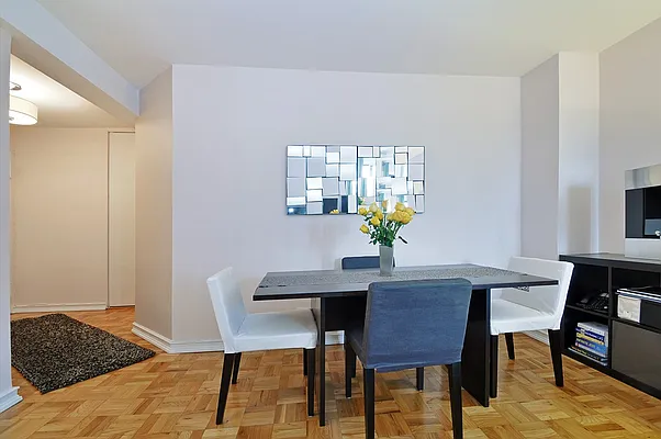 Sold by Corcoran | media 19