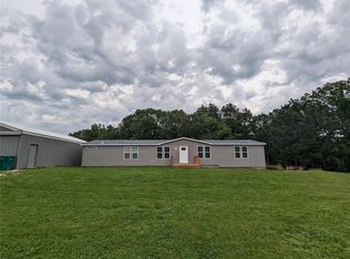 25484 Sky Dr, Warrenton, MO 63383