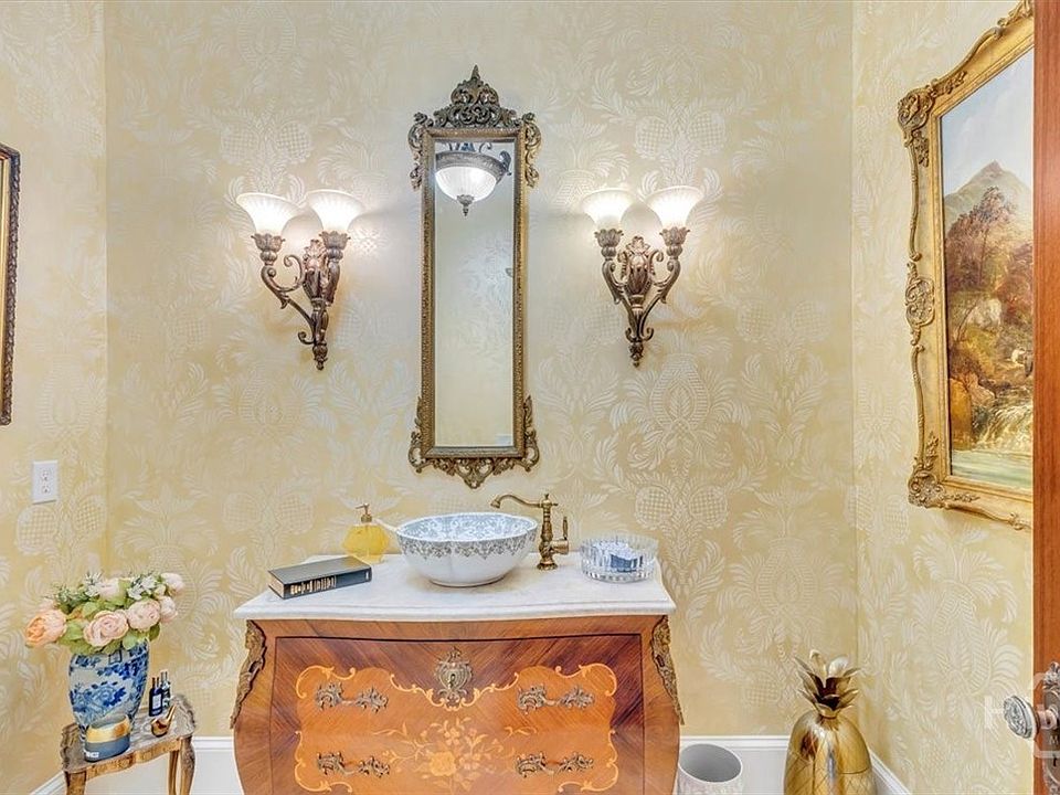 28th image of this home