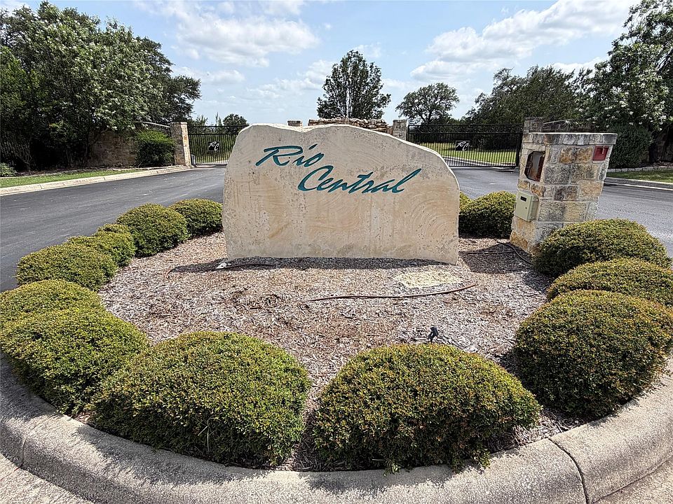 1st image of 336 River Cliff Pl
