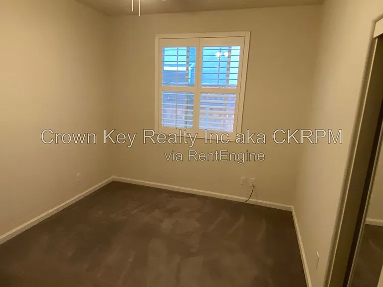 1844 Oswego Ct — Photo 20