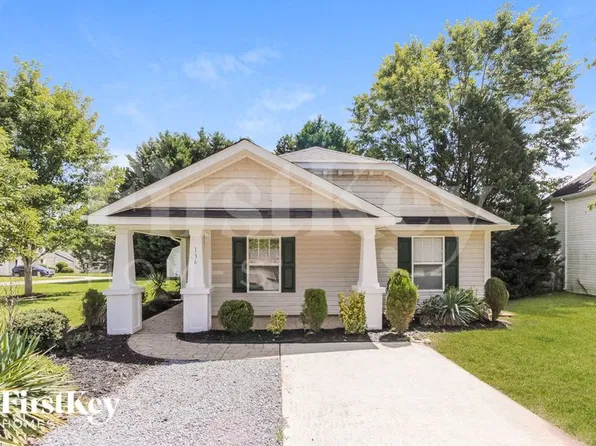 136 Peterborough Dr, Mooresville, NC 28115