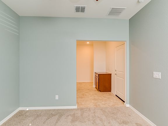 4th image of 11036 S 175th Ln
