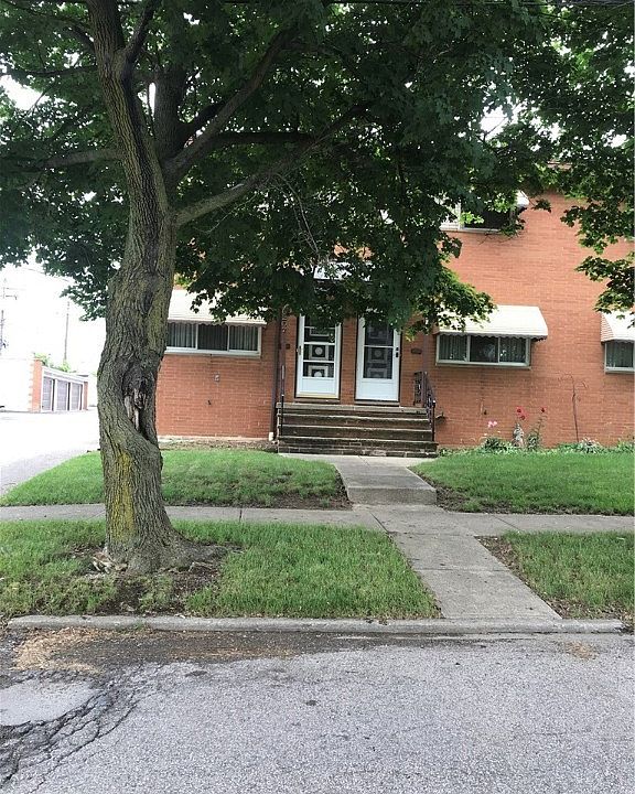 1st image of 16207 Edgewood Ct