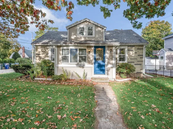 122 Federal St, Wilmington, MA 01887