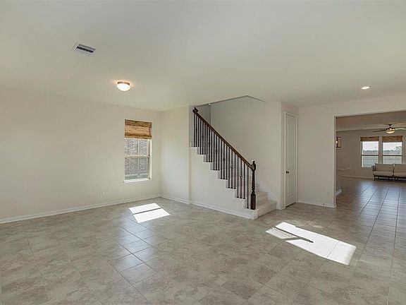 3rd image of 3896 Littlebourne Ln