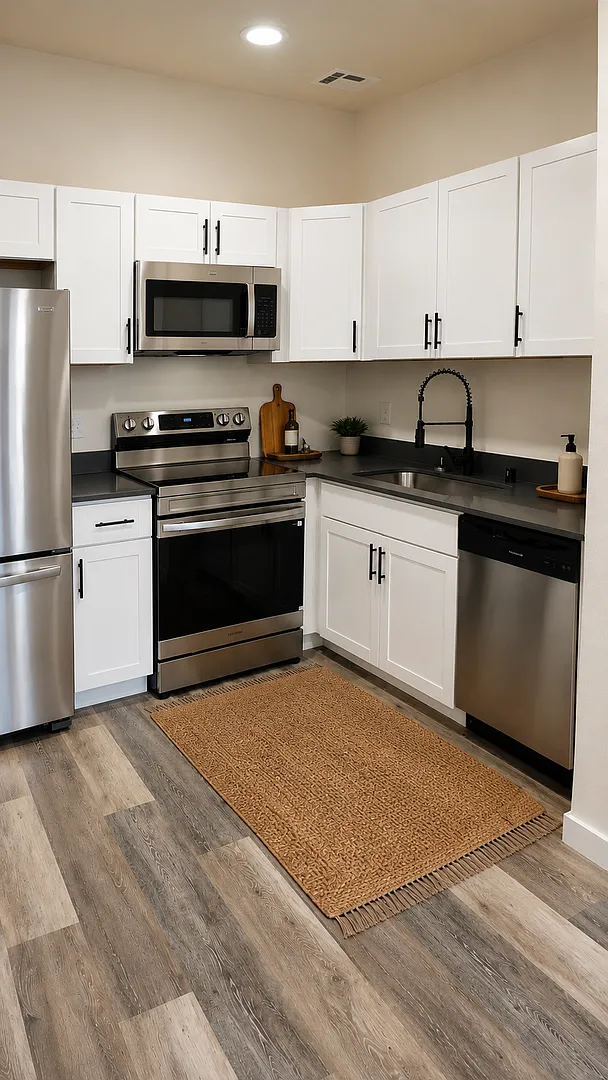 409 23RD ST SE — Photo 3