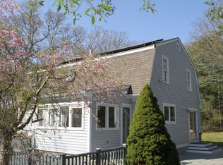 820 Potomska Rd, Dartmouth, MA 02748
