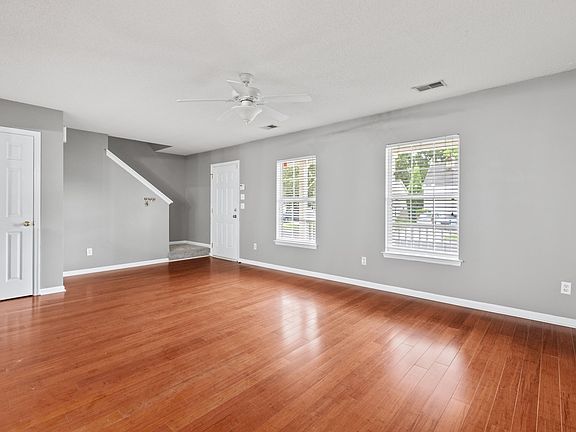 5th image of 8774 Tigershark Ave
