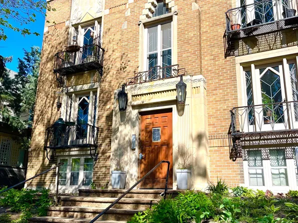 3021 James Ave S APT 201, Minneapolis, MN 55408