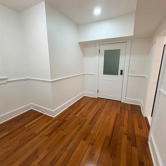 1221 N Palm Ave #204 — Photo 3