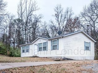 3105 Phils Dr, High Ridge, MO 63049