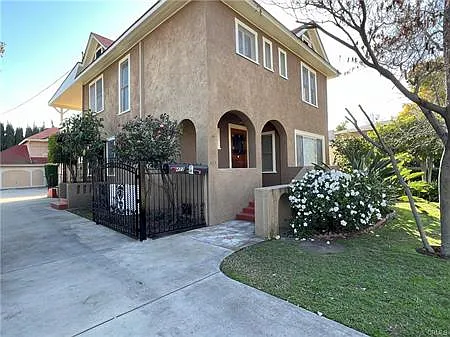 423 Magnolia St — Photo 5