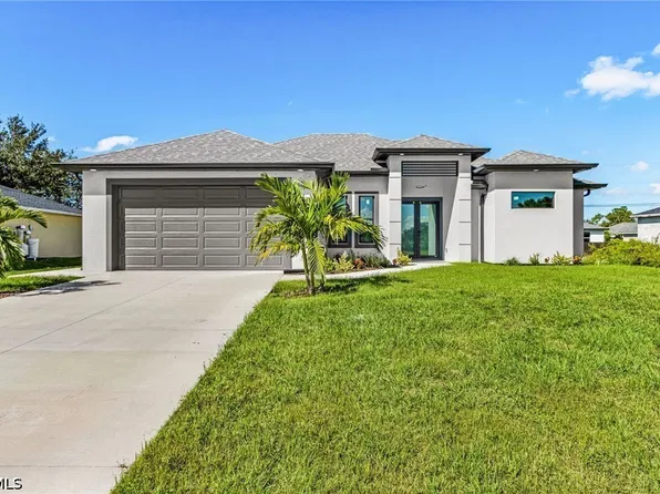 2616 NE 5th Place Cpe, Coral, FL 33909