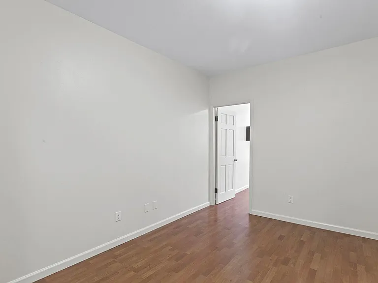 14 Orchard St #3E — Photo 6