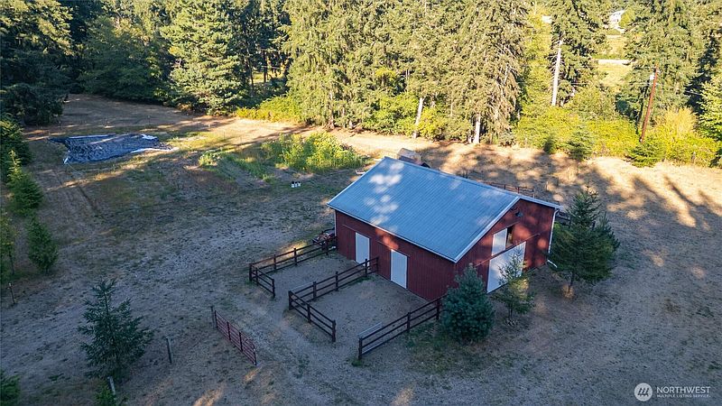 5th image of 5985 Coles Road