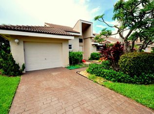 6943 Fountains Cir, Lake Worth, FL 33467