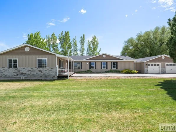 853 E 900 N, Shelley, ID 83274