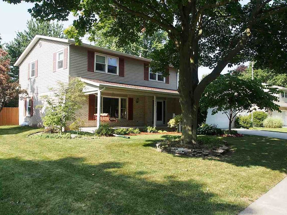 1st image of 3303 Parkway Dr