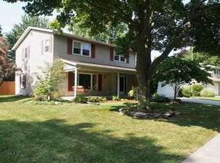 3303 Parkway Dr, Bay City, MI 48706