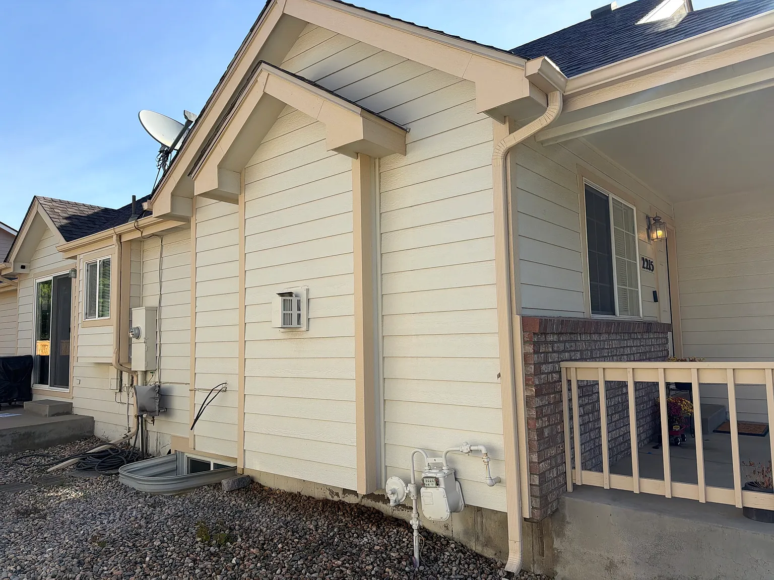 3 bed, 1246 sqft, $2,300 — Photo 3