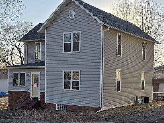 4th image of 115 Gilbert St