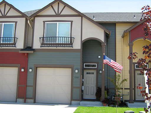 1st image of 5349 NE 83rd Pl