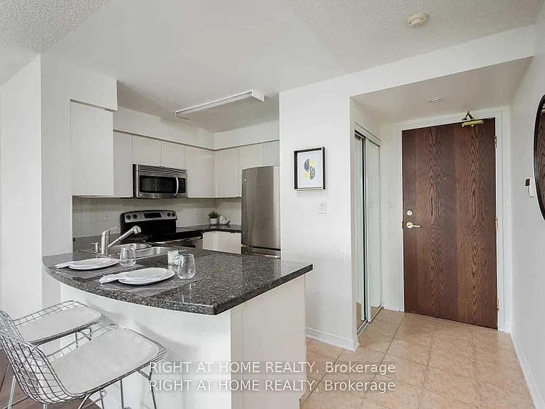 4850 Glen Erin Dr #1106 — Photo 11