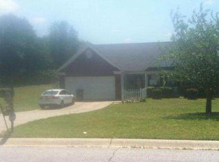 212 Sammy Cir, Griffin, GA 30223