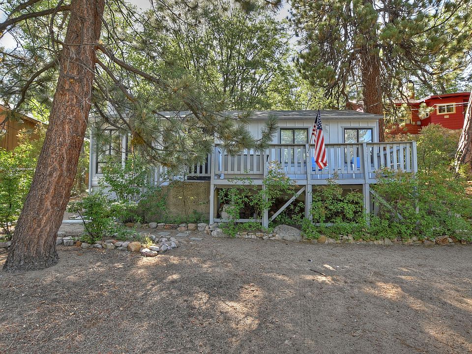 1st image of 992 Cherry Ln