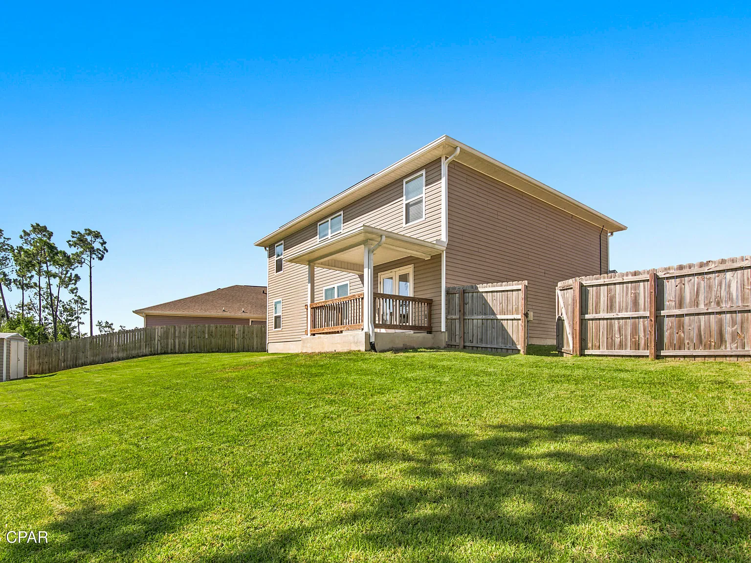 5 bed, 2556 sqft, $2,800 — Photo 4