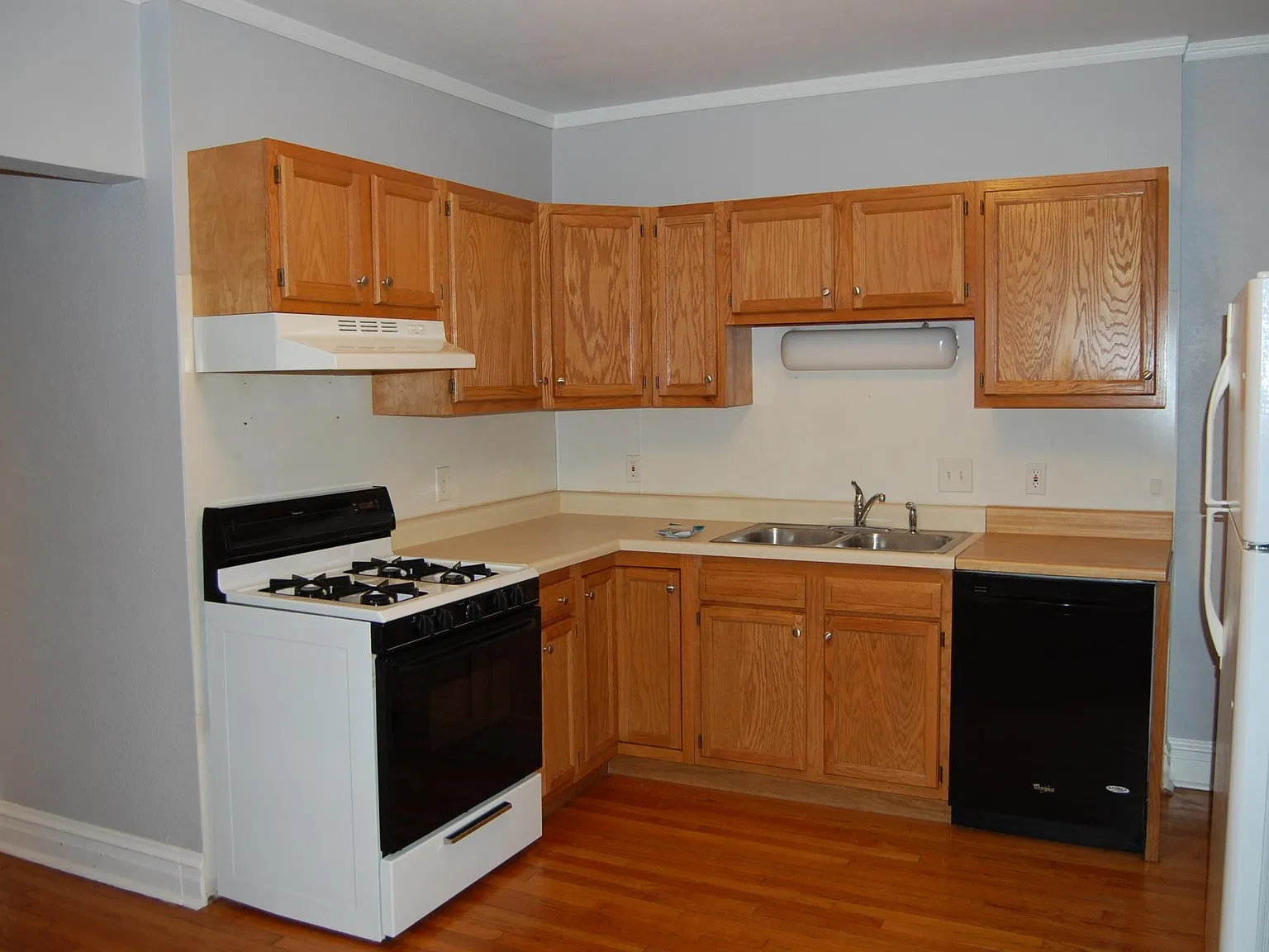 3164 Alfred Ave — Photo 1