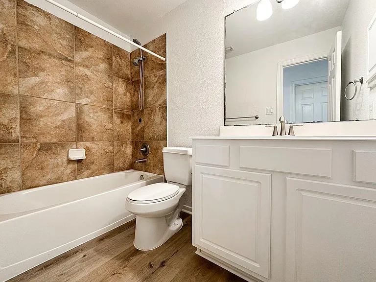 73 E Montfair Blvd — Photo 8