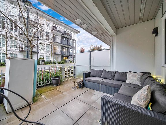 2nd image of 13963 Boulevard 115 #105
