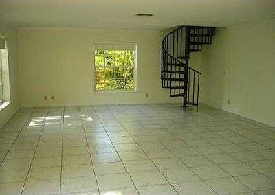 1st image of 32 Seabreeze Ave