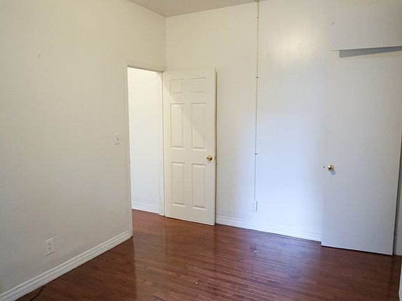 4th image of 540 Manhattan Ave #3KK
