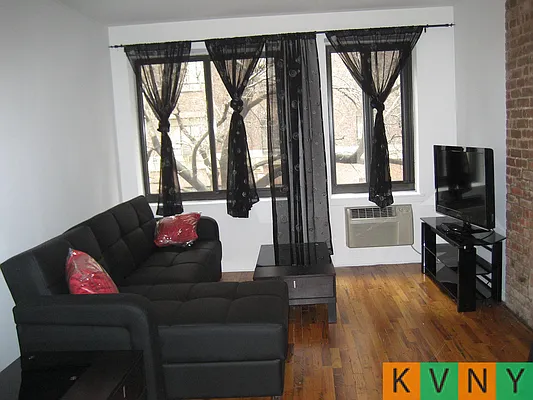 Rented by KVNY Soho | media 65