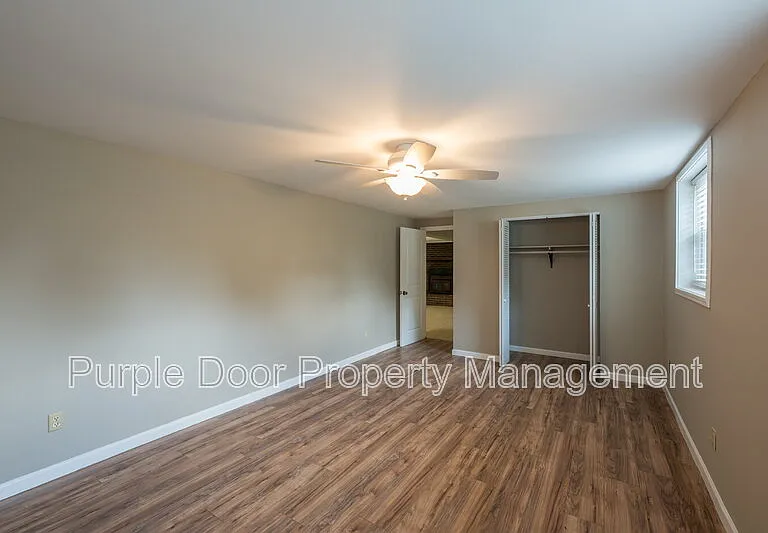 2369 Brenda Dr SE — Photo 30