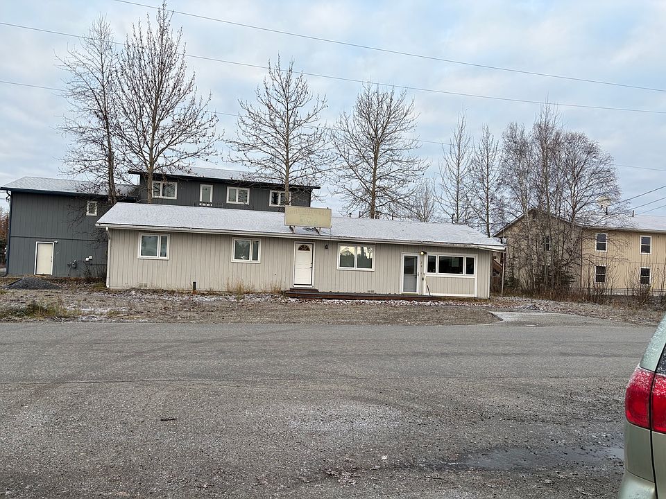 2nd image of 213 Yukon Dr