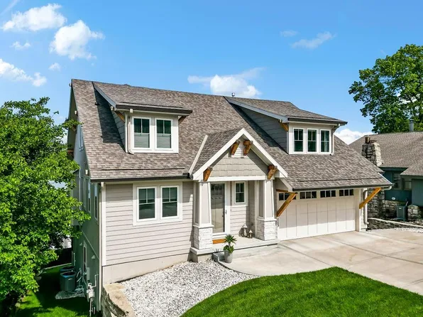 115 Terrace Trl W, Lenexa, KS 66217