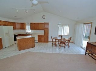 6058 Waterfront Dr, Waterford, MI 48329