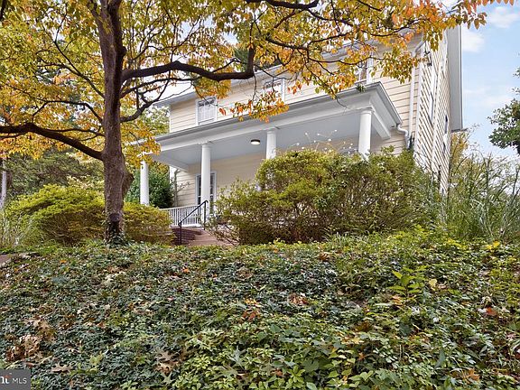 2nd image of 3925 McKinley St NW