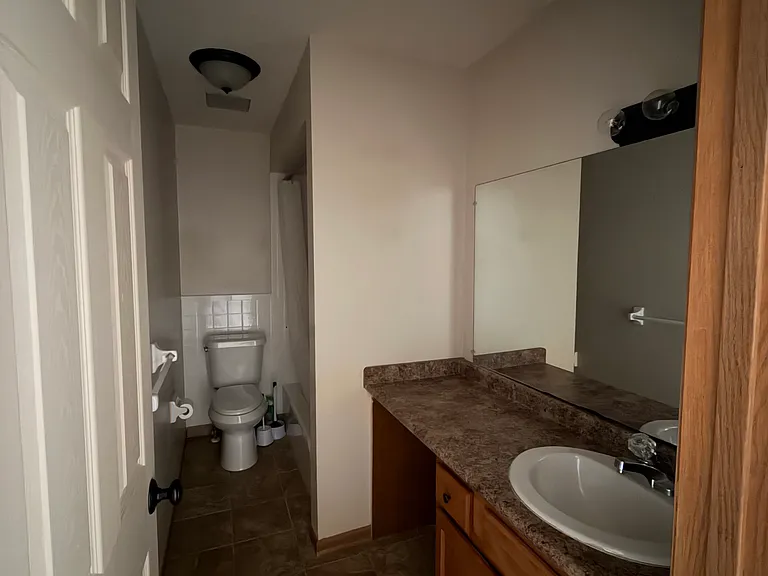 360 Lincoln St SW #E — Photo 19