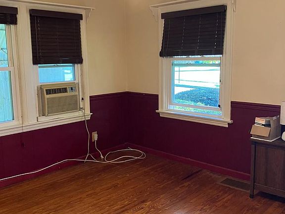 5th image of 997 Lancaster Ave