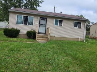 2262 Toby Beth Dr, Flint, MI 48505