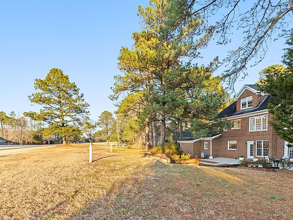 2nd image of 1806 Waddill Way